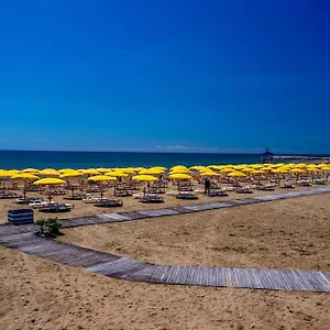 camping-village-garden-paradiso.hotelinveneto.com/
